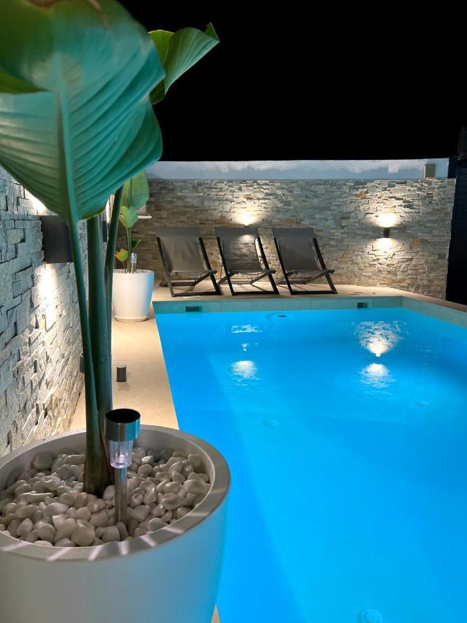 아데제 Luxury House Atlantico Private Heated Pool 아파트 외부 사진