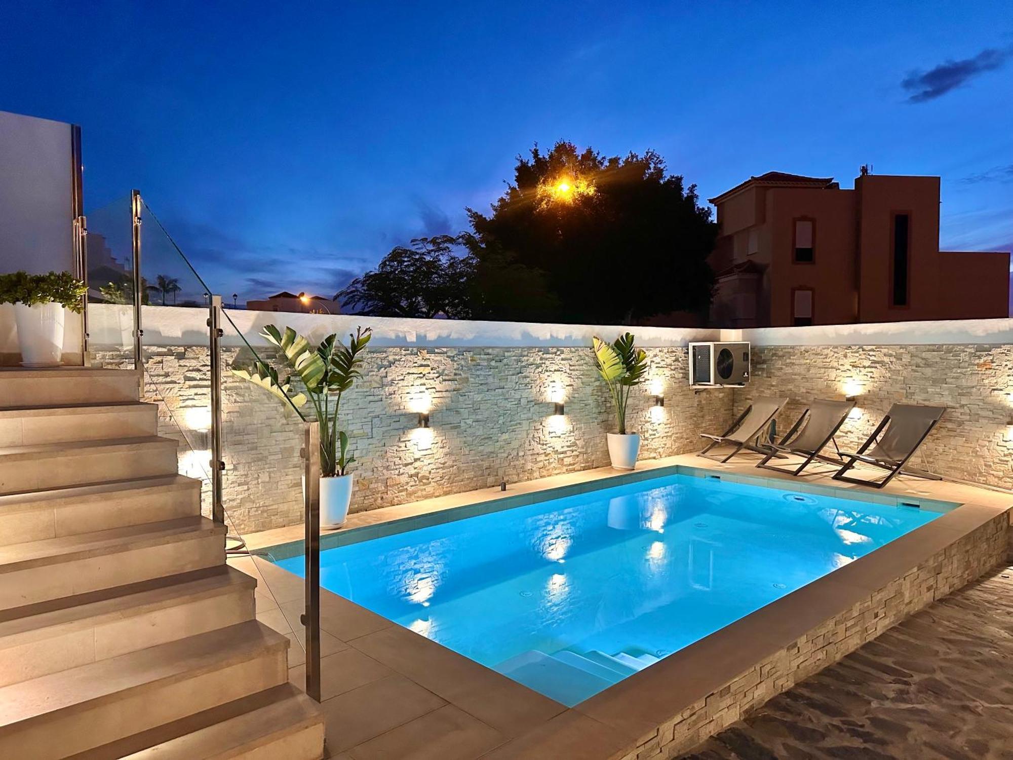 아데제 Luxury House Atlantico Private Heated Pool 아파트 외부 사진
